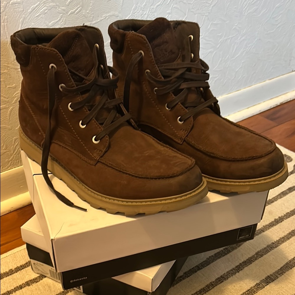 Sorel Brown Moc-Toe Boots with Rugged Design